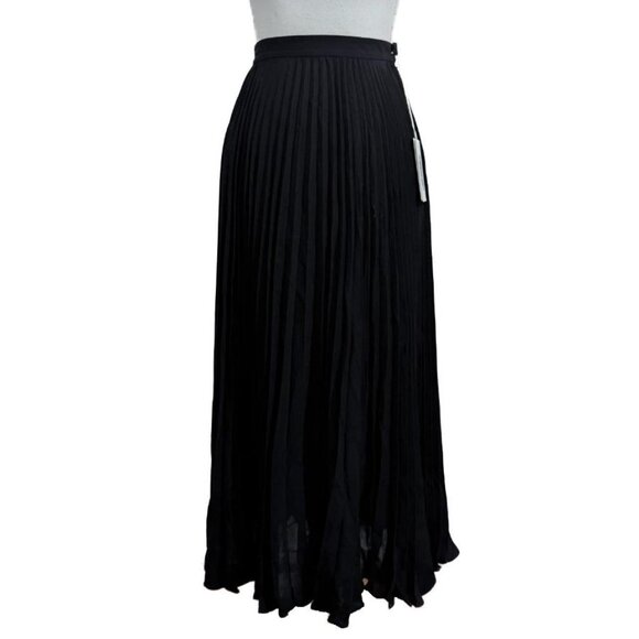 NWT: Valentino 100% Silk Black Skirt with Accordion Pleats - Picture 1 of 11